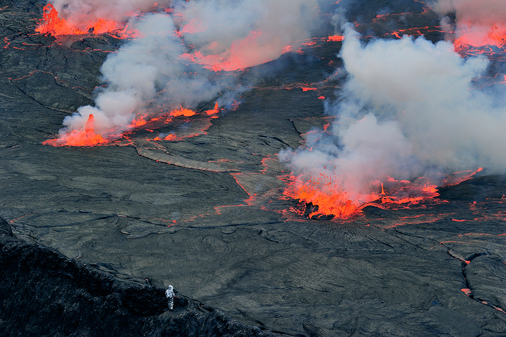  ( 15 صورة مذهلة ) بركان نييراجونجو .. رحلة إلى مركز الأرض Bp215