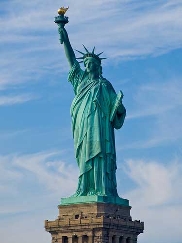 Esculturas y monumentos preferidos Estatua-libertad