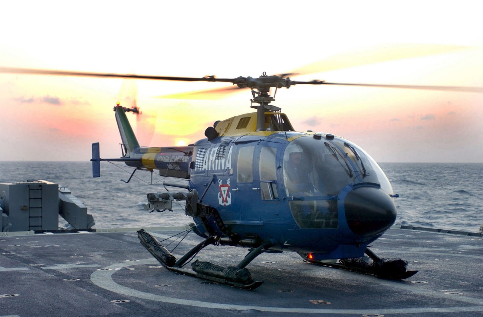 Fuerzas Armadas de México MBB_BO-105_Mexican_Navy