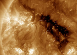 Sole e Tempeste solari 2012 - Pagina 16 Ch_strip