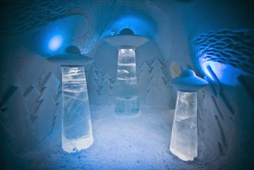 غرفة الفندق الأغلى في العالم والتي "تذوب أيضاً" Beam-me-up-pinpin-studio-Icehotel-Sweden-6