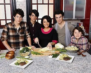 Denise Jonas extraña cocinar para sus hijos 340x