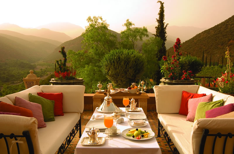 Kafi "MAJEVICA" - Page 2 Kasbah-tamadot-the-fantastic-view-with-a-breakfast1