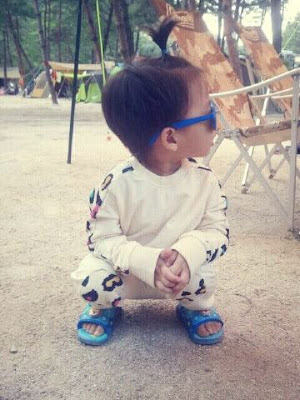 [10.09]Mir(MBLAQ) nous montre de nouveau son neveu [Photos] R9vqac