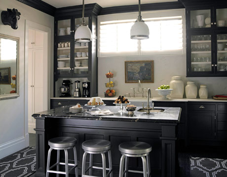   2012 Black_Kitchen_cabinets_design.2