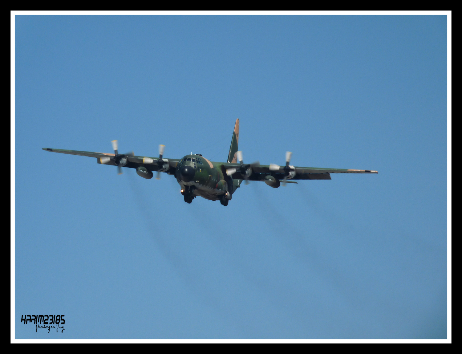 صور طائرات النقل والشحن الجزائرية [ C-130H/H30  /  Hercules ]  P1070848