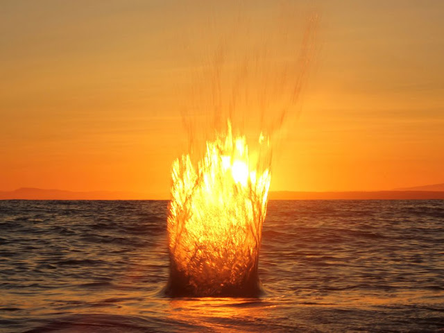  أفضل صور ناشيونال جيوغرافيك  Sunset-splash-canada_63712_990x742