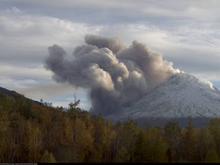 ALERTA VOLCÁN #Popocatépetl!! SEGUIMIENTO MUNDIAL DE #VOLCANES DÍA TRAS DÍA - Página 9 Kizimen_webcam_overnight_0603_UTC