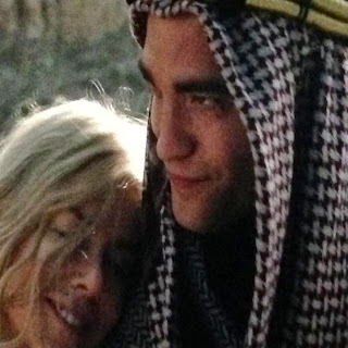 7 Febrero - Primer vistazo de Rob como T.E.Lawrence en Queen of the Desert!!! (Añadidas + imágenes) 5