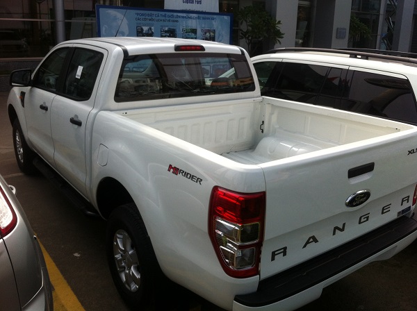 Ford Ranger, Ford Ranger 2015 Gía Cực Rẻ Ford-ranger3