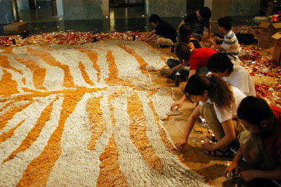 سجادة جلد النمر باستخدام خمسمائة ألف سيجارة Xubing-tobacco-rug-2