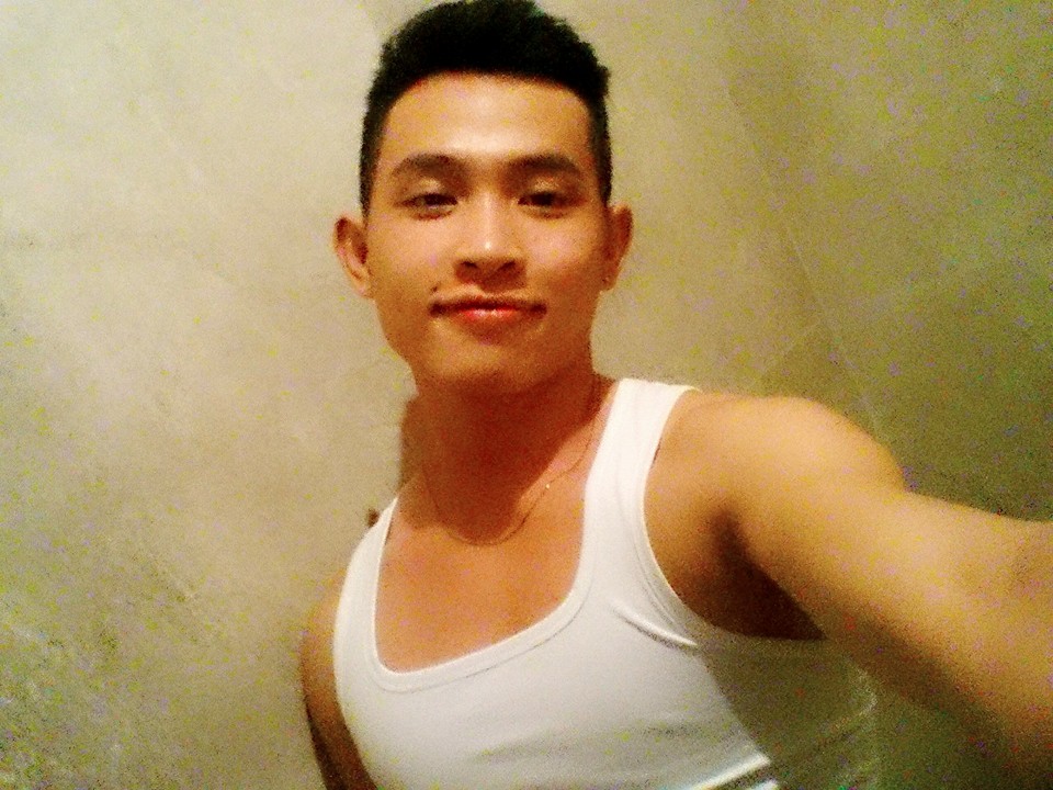 Hot gay facebook: Anh Tuấn Hoàng Nguyễn 12243478_895844330502872_3728884398525834849_n