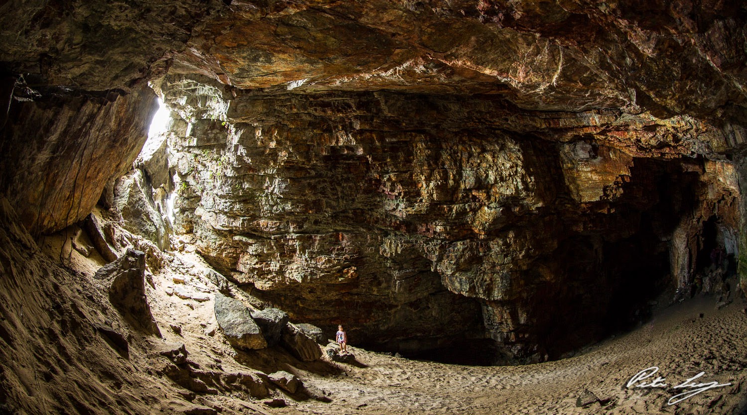 'Venture: Dedux: Sharaku and Hyde (and Akashida) are at the Rocky Caverns! 1DM41185