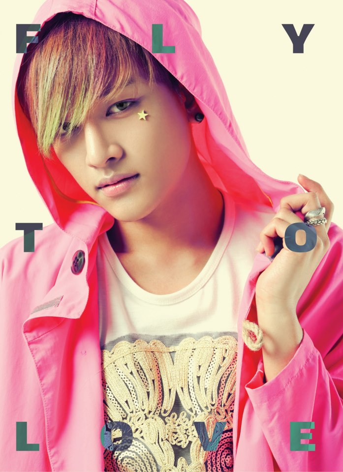 {Biografia} LUNAFLY Yun