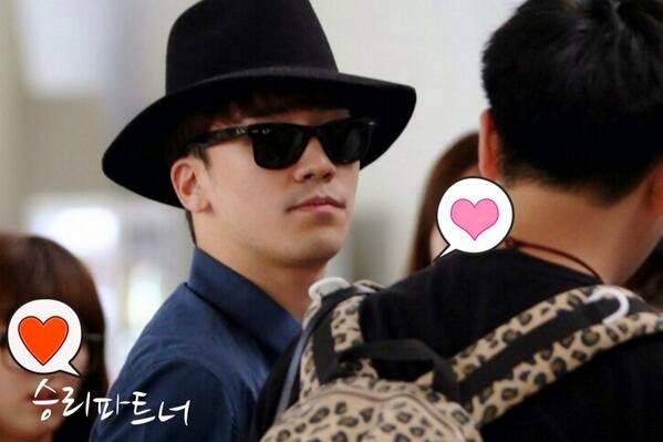 [7/6/14][Pho] GD, TOP, Taeyang và Seungri tại sân bay Gimpo đến Busan Bigbang_busan_031