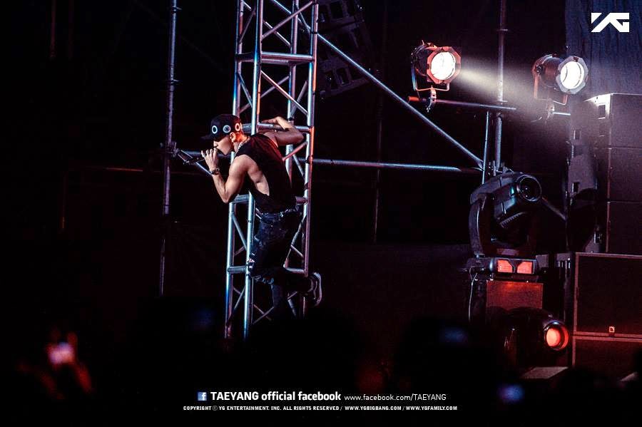 [5/2/15][Pho] Ảnh chính thức Rise Tour ở Bắc Kinh và Quảng Châu Taeyang-concert-guangzhou-china-1