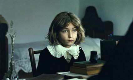 21 Agosto - Nuevo Still de "The childhood of a Leader" y descripción de la película!!! Childhood-of-a-leader