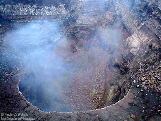 Seguimiento de volcanes en  Centroamérica - Página 2 Crater_vol-masaya