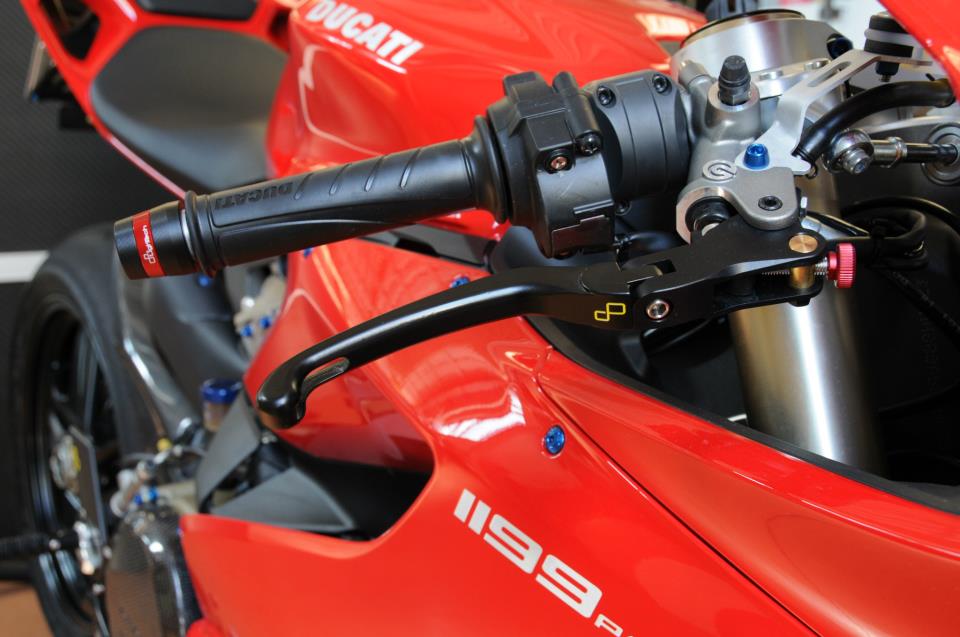 ducati 1199 Panigale ( Topic N°2 ) - Page 39 553647_478493062162090_682749184_n