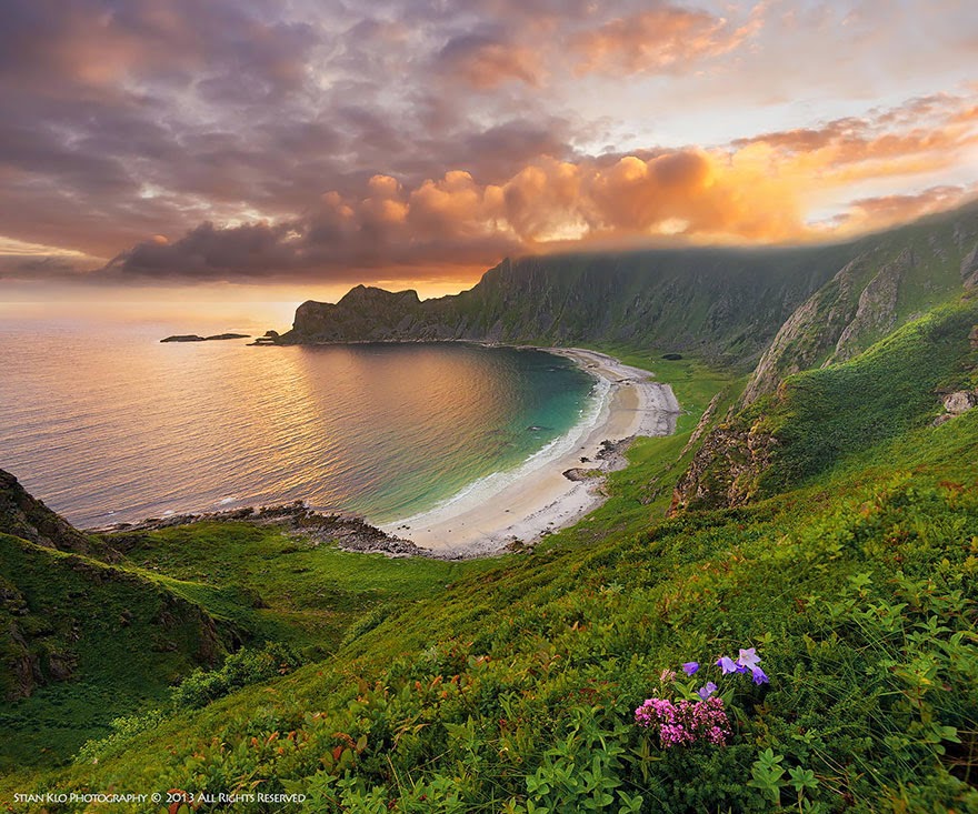 مناظر من النروج Norway-H%C3%B8yvika%2BBeach-On-And%C3%B8ya-Vester%C3%A5len-In-Northern-Norway%2B