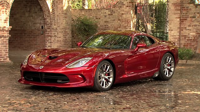 Your Dream Car 2013_SRT_Viper_Real