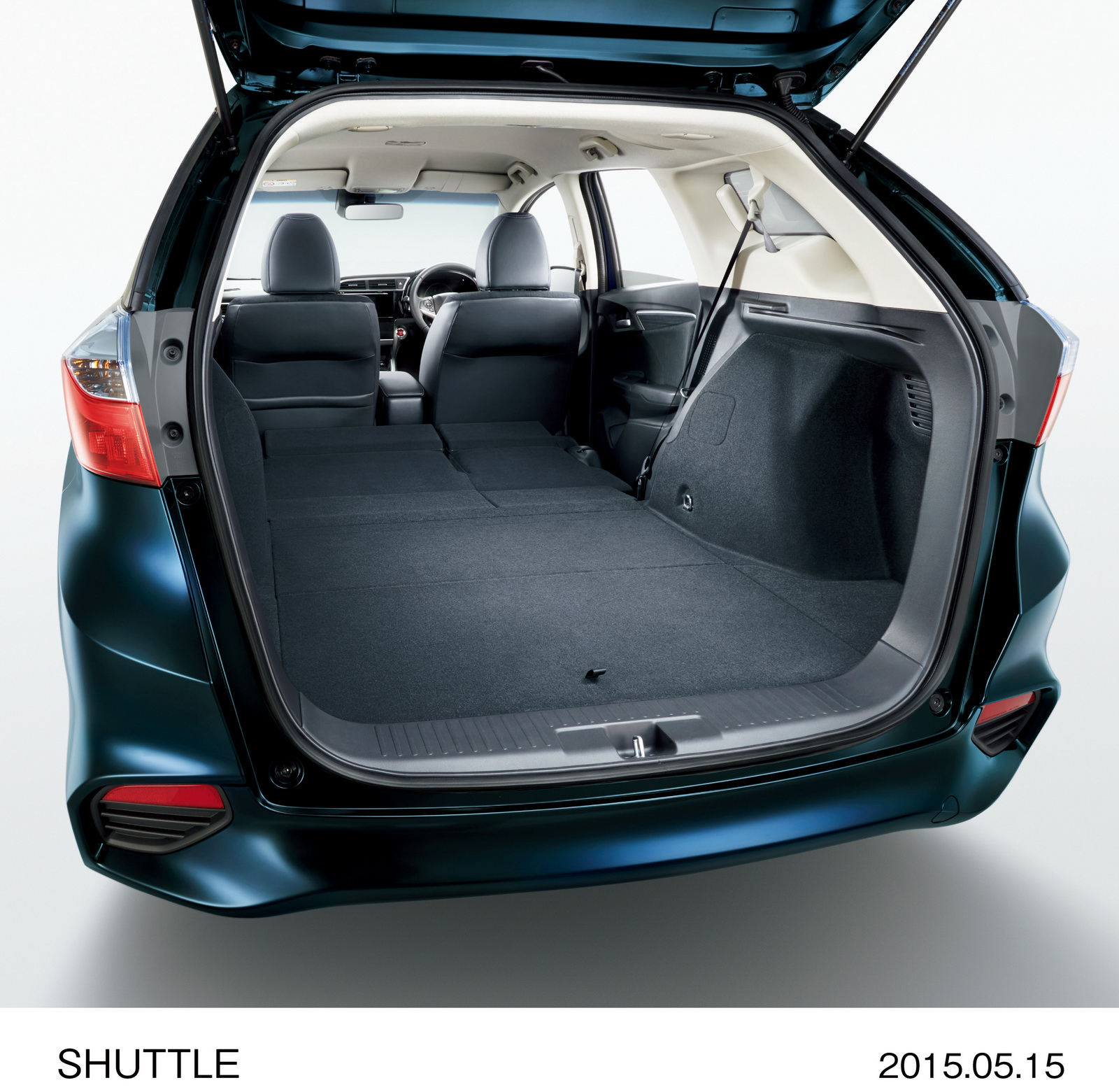 2015 - [Honda] FIT/ JAZZ Shuttle Honda-Shuttle-16