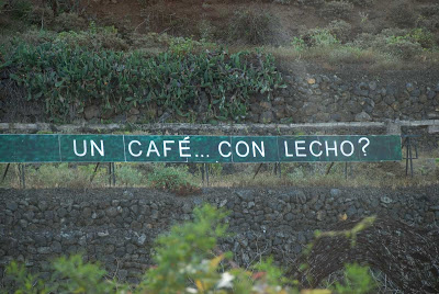 LA FRASE DE LA AUTOPISTA... Un-cafe-con-lecho