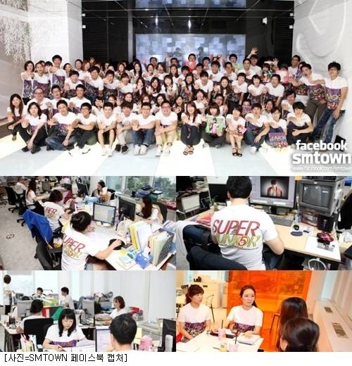 Personal de SM Entertainment demuestran su apoyo a Super Junior 20110809_smtown_superjunior