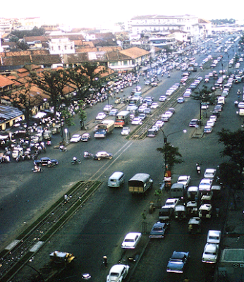 42 tháng Tư và cuộc chiến không bom đạn Saigon1