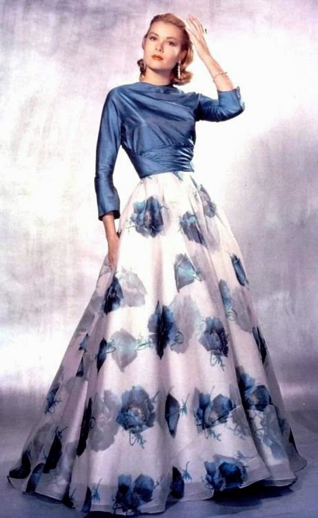 GRACE KELLY LA ELEGANCIA DE UNA PRINCESA - Página 15 Blue