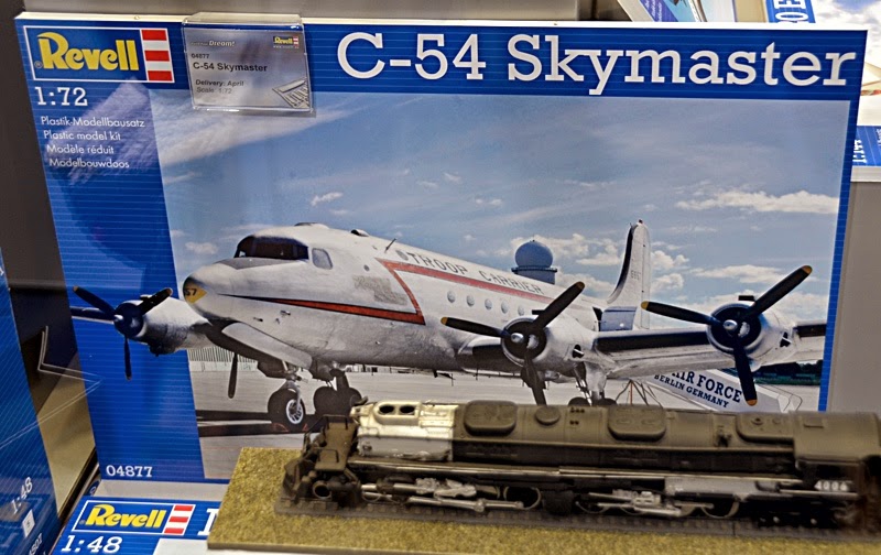 [Revell] Douglas C-54 SKYMASTER LTF15_Revell%5B09%5D