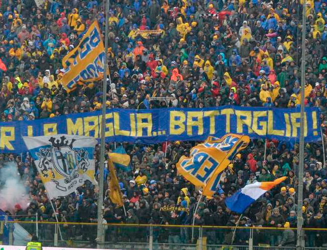 Le Mouvement en Italie . - Page 10 2parma-juve_2012-13_2