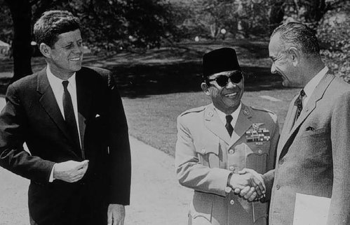 Untold Story Of Indonesia  - Page 5 JFK%2BJohnson