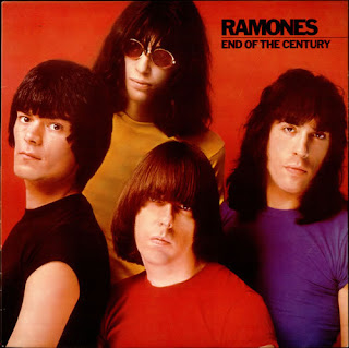 Qu'est-ce que vous écoutez en ce moment ?  - Page 7 The-Ramones-End-Of-The-Centur