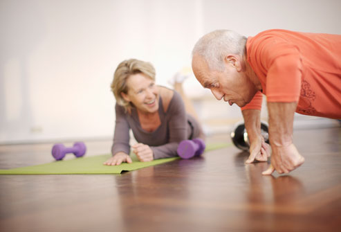 الاسرار ال18 التى يرغب الرجل أن تعرفيها عنه Getty_rf_photo_of_man_doing_pushups