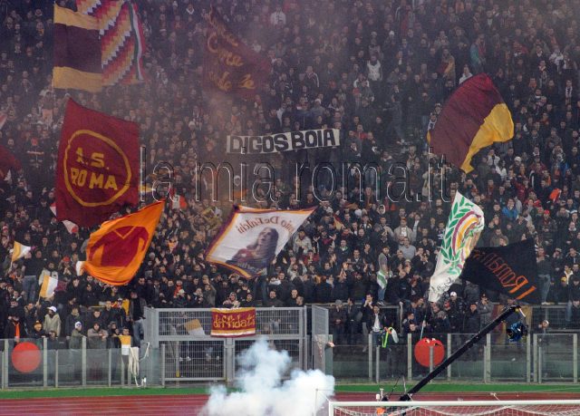 Le Mouvement en Italie . - Page 10 Roma-inter20gen13_0224