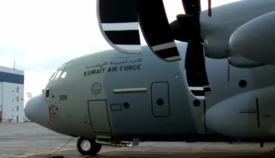 طائرة النقل Kc-130J التي طلبتها الكويت في احد مصانع لوكهيد مارتن  Kuwait%2BAir%2BForce%2Bthree%2BKC-130Js%2Bon%2Border%2Bgets%2Bready%2Bat%2BLockheed%2BMartin%2Bplat%2Bin%2BMarietta%2C%2BGeorgia