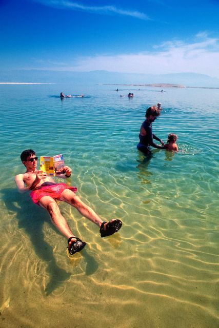  البحر الميت  Dead-Sea_-Swimming-in-the-sea_5731