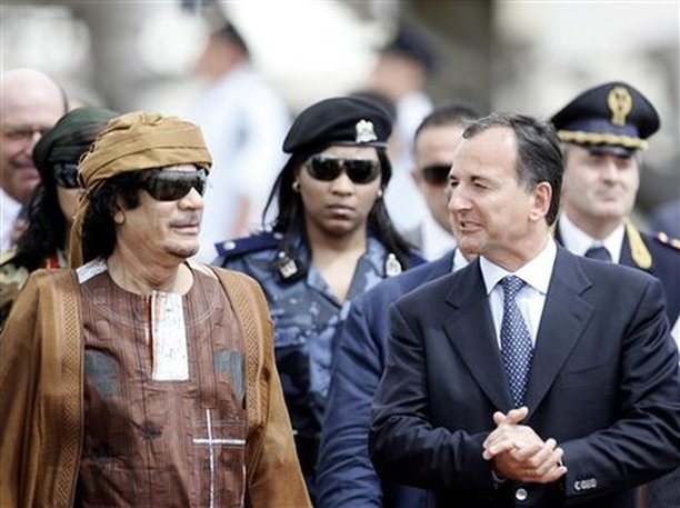 حرص القذافي  الخاص ...... Gaddafi_guard_5840731