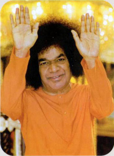 Sri Sathya Sai Baba (1926-2011) - Hands of a Guru Inde-sai-baba