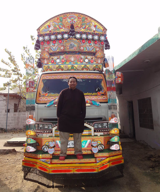 تزيين الشاحنات والباصات في باكستان [25 صورة] Truck-art-pakistan-2