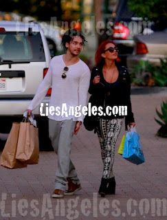 Novas fotos exclusivas: Tom Kaulitz e Ria Sommerfeld em Los Angeles [13/10/2012] MG_6707-WM-WM-WM