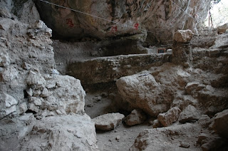 Κεφαλονιά: Ευρήματα 7.000 ετών στο σπήλαιο «Δράκαινα» Spilaio_Drakaina_Esoteriko