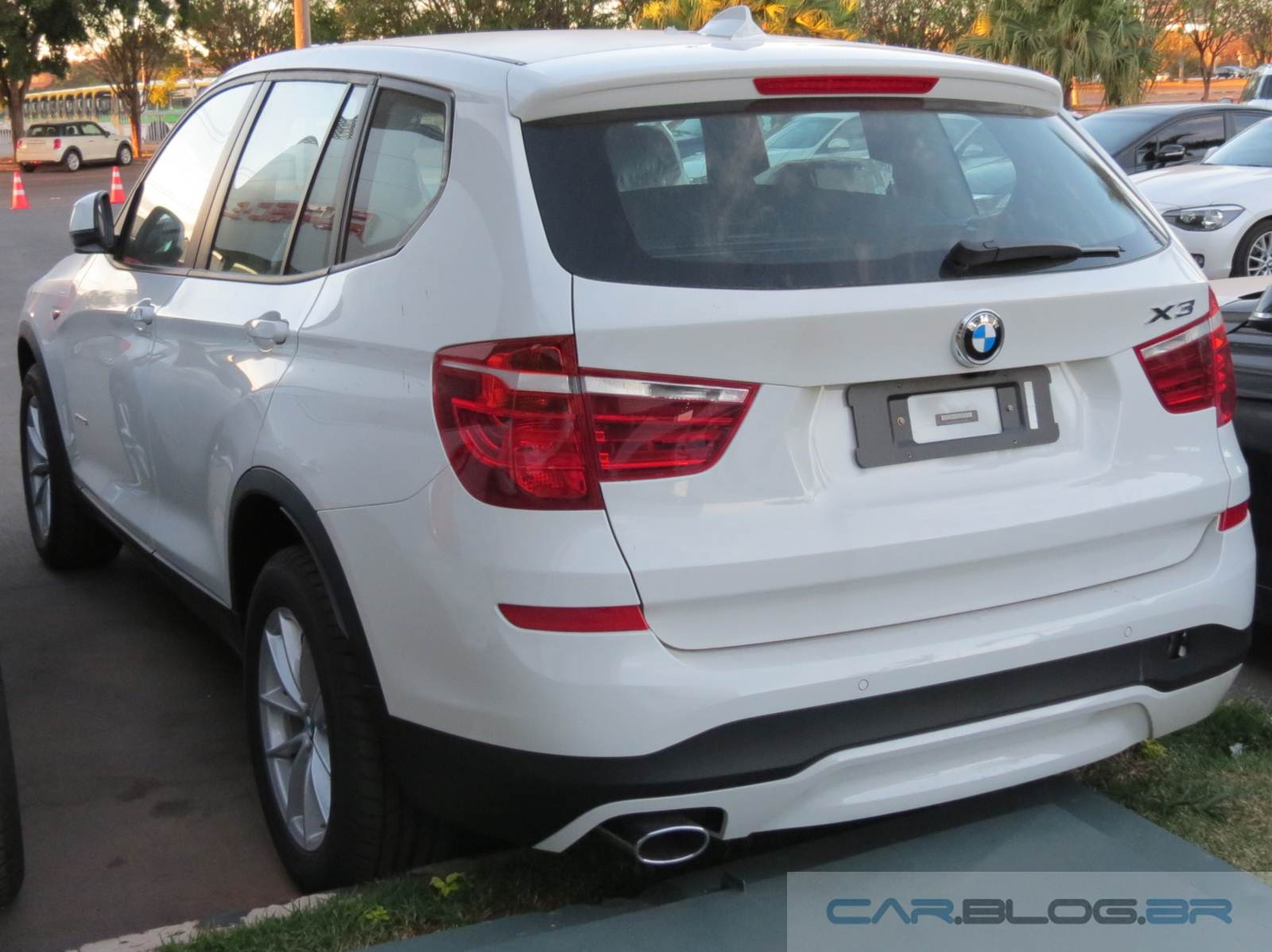 Fabrica da BMW no Brasil - Página 18 BMW-X3-2015%2B(7)