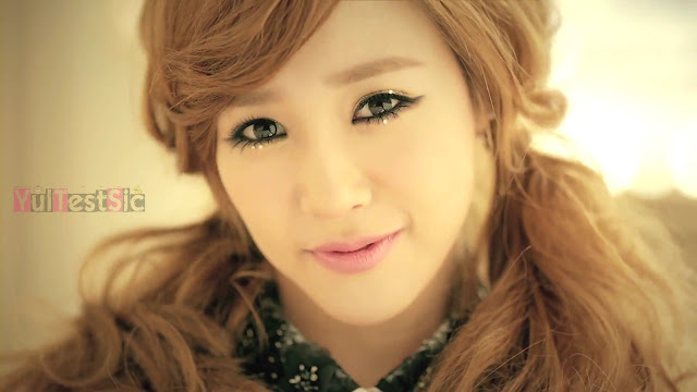 TWINKLE TEASER_TIFFANY Tumblr_m32icxlmEF1r5ra6eo2_1280