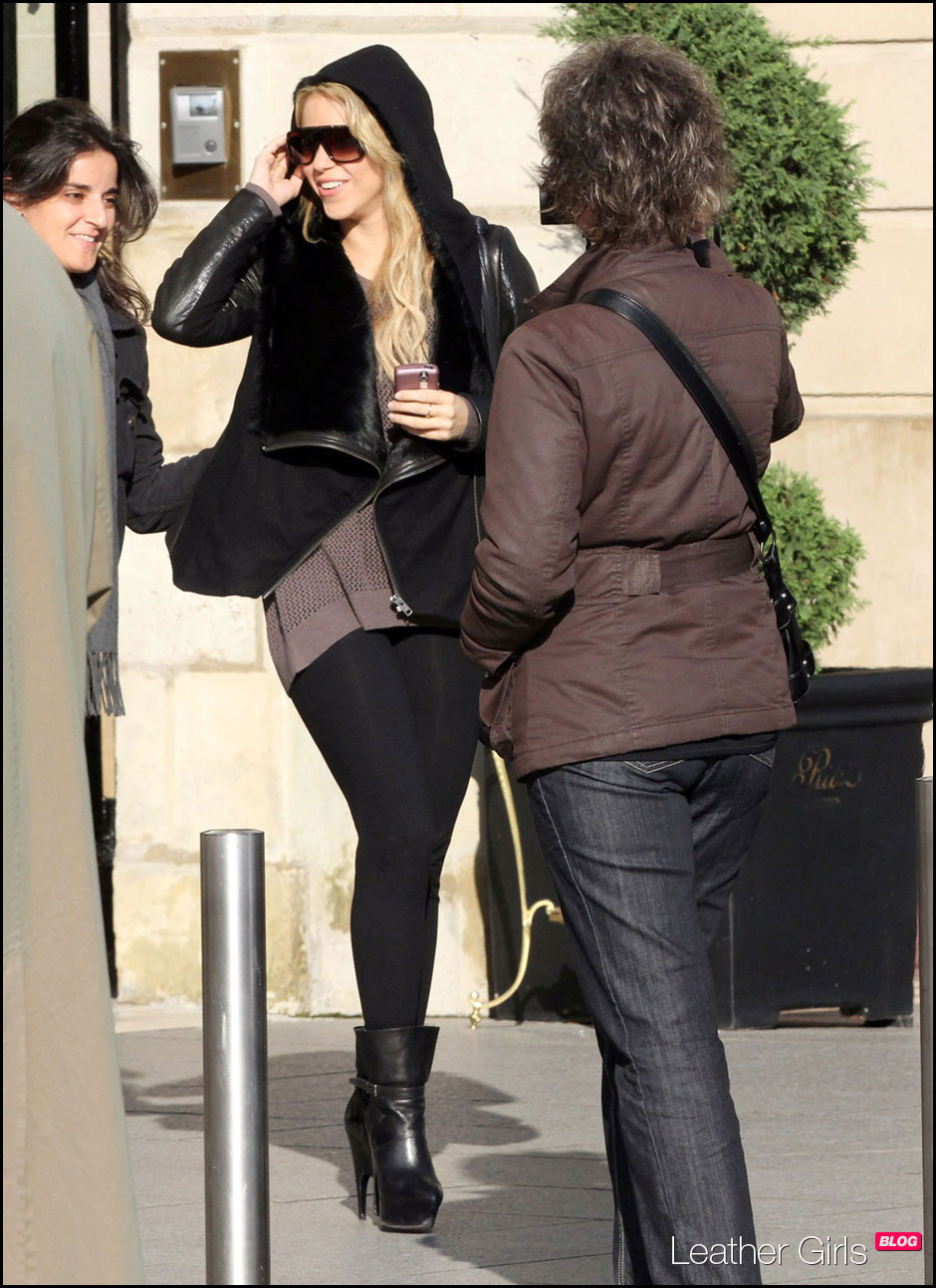 Shakira                   - Pagina 2 Shakira-leggings-7