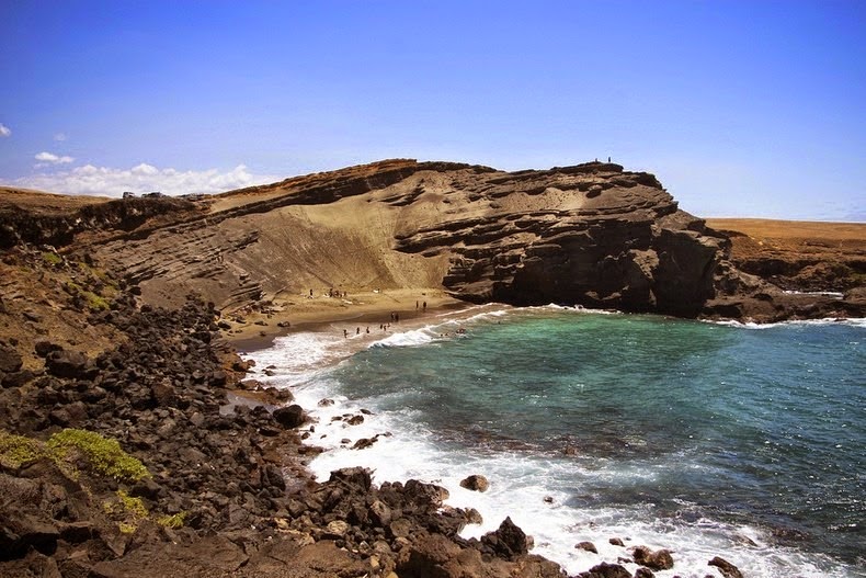 Papakolea, The Green Sand Beach in Hawaii  Papakolea-Green-Sand-Beach-Hawaii-Mahana-Beach-06