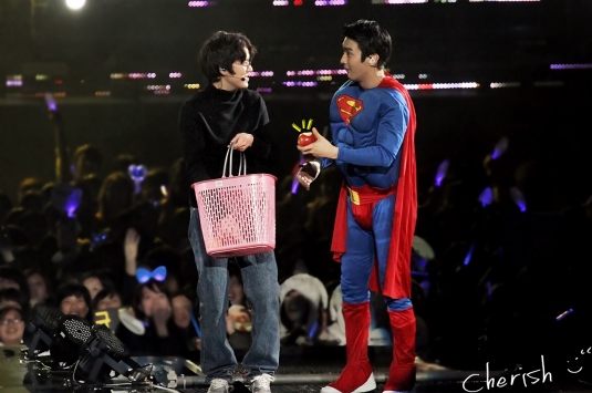 [K] Super Junior SiWon cầu hôn Super Junior KyuHyun [Fic hình - WonKyu, Super Junior] Wonkyu-apple