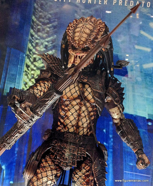 [Hot Toys] Predator 2: City Hunter Predator - 1/6 scale - LANÇADO!!! <fotos OMG> pág 11 - Página 6 IMG_2035