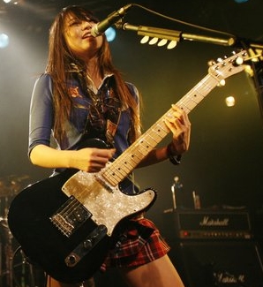 SCANDAL Instruments Thread - Page 24 News_large_SCANDAL_0410_02